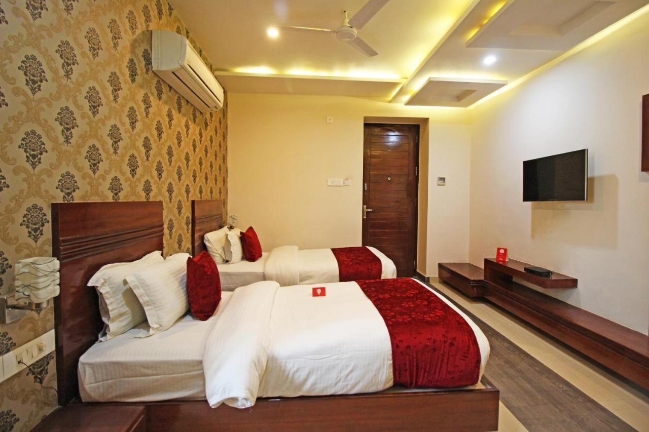 Capital O 4535 Hotel Uma Palace Varanasi Dış mekan fotoğraf