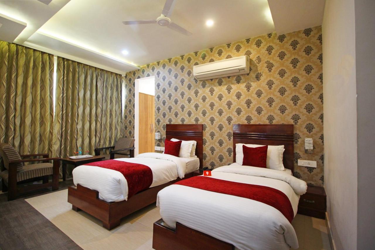 Capital O 4535 Hotel Uma Palace Varanasi Dış mekan fotoğraf